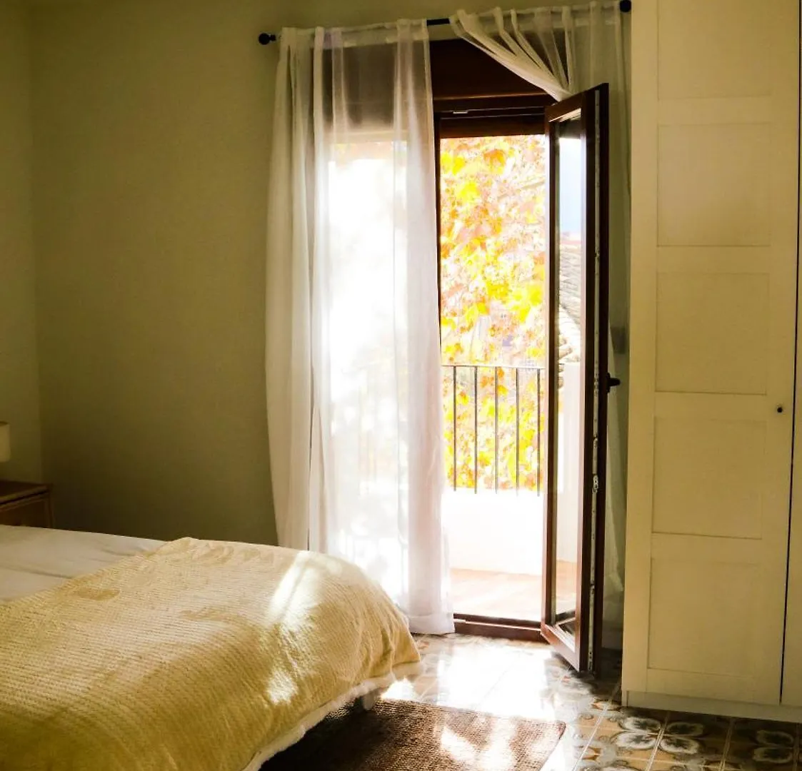 Escapada Rural En La Casa Del Arbol Apartment Tozar