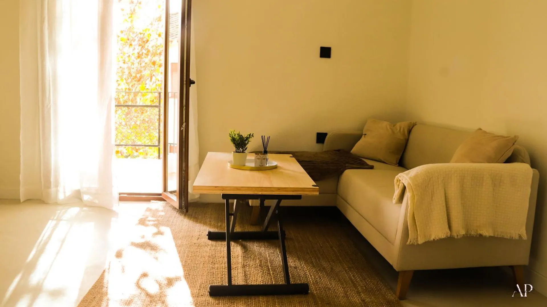 Escapada Rural En La Casa Del Arbol Apartment Tozar Spain